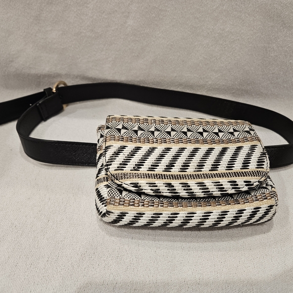 None Handbags - Geometric Belt Purse Waist Stylish Black White Pattern Zip Buckle Adjustable